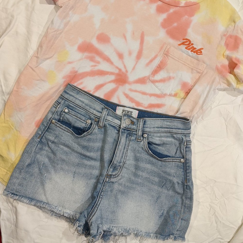PINK High-Waist Short